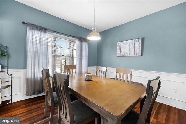 5238 ELIZABETHTOWN RD, Palmyra, PA 17078