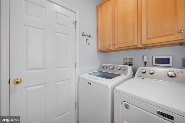 5238 ELIZABETHTOWN RD, Palmyra, PA 17078