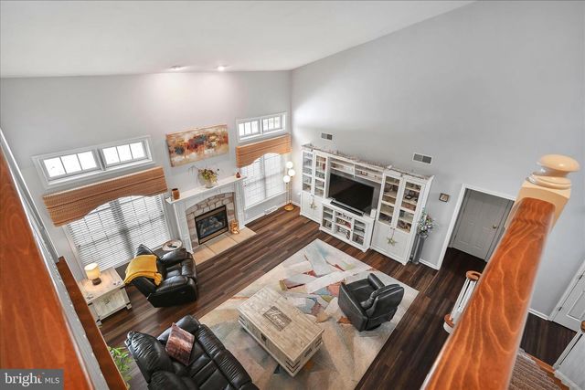 5238 ELIZABETHTOWN RD, Palmyra, PA 17078