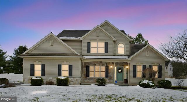 5238 ELIZABETHTOWN RD, Palmyra, PA 17078