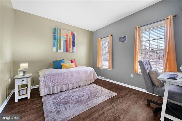 5238 ELIZABETHTOWN RD, Palmyra, PA 17078