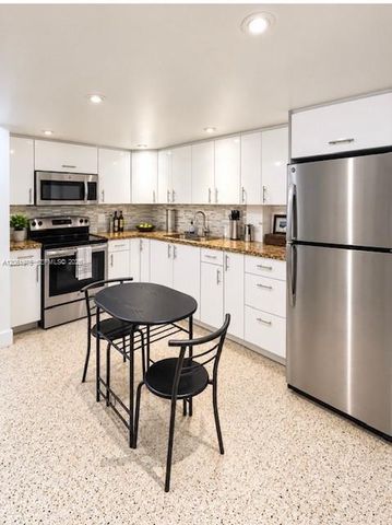 652 NW 3rd Street 306, Miami, FL 33128
