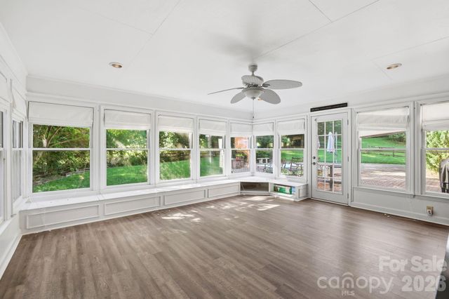 4612 Deanscroft Drive, Charlotte, NC 28226