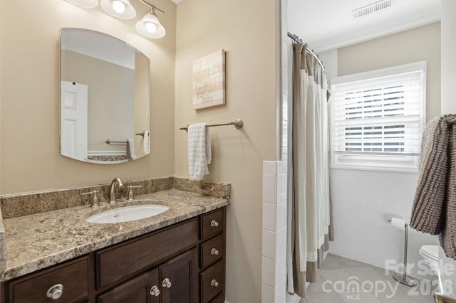 4612 Deanscroft Drive, Charlotte, NC 28226