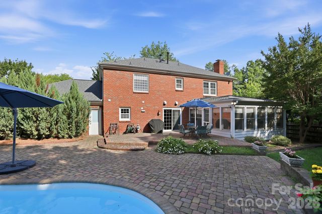 4612 Deanscroft Drive, Charlotte, NC 28226