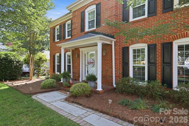 4612 Deanscroft Drive, Charlotte, NC 28226