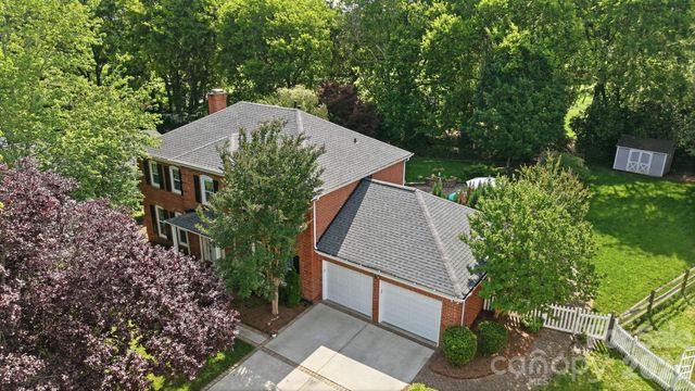 4612 Deanscroft Drive, Charlotte, NC 28226