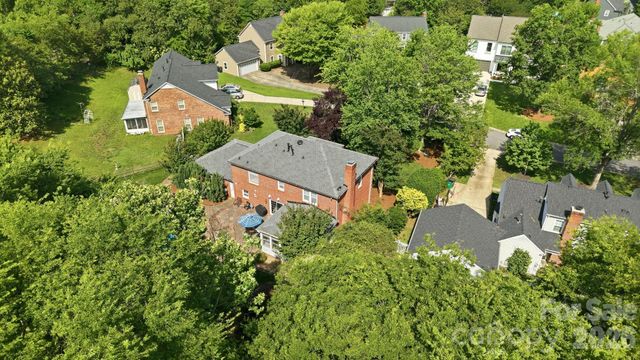 4612 Deanscroft Drive, Charlotte, NC 28226