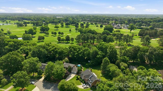 4612 Deanscroft Drive, Charlotte, NC 28226