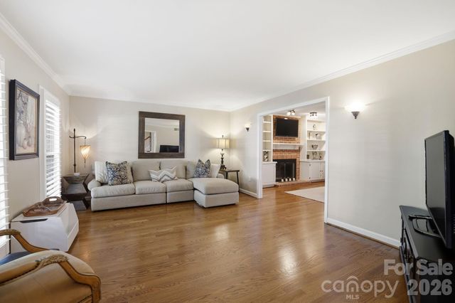 4612 Deanscroft Drive, Charlotte, NC 28226