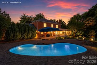 4612 Deanscroft Drive, Charlotte, NC 28226