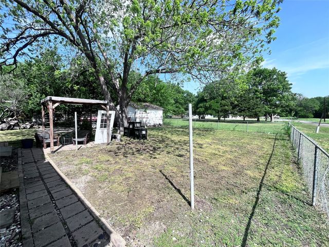 715 Elm Street, Mckinney, TX 75069