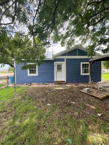 715 Elm Street, Mckinney, TX 75069