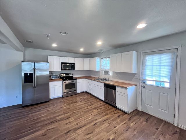 715 Elm Street, Mckinney, TX 75069