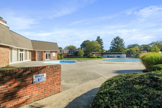 1594 Lafayette Drive, Columbus, OH 43220