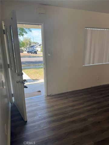 25601 Crenshaw Boulevard, Torrance, CA 90505