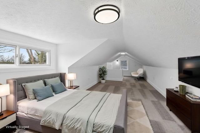 1099 Lawrence Drive, Columbus, OH 43207