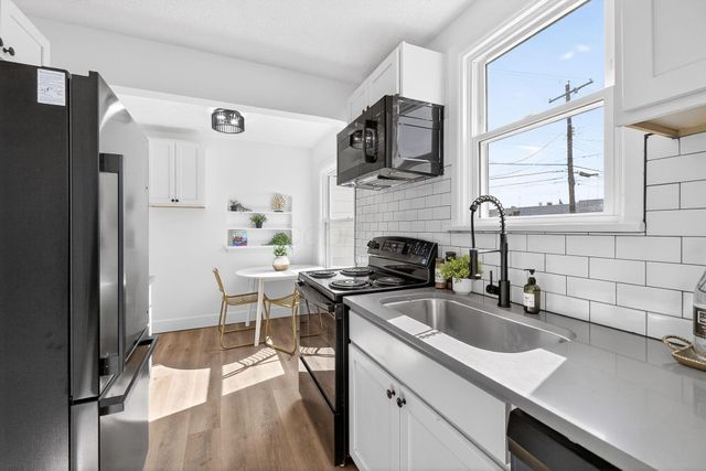 1099 Lawrence Drive, Columbus, OH 43207