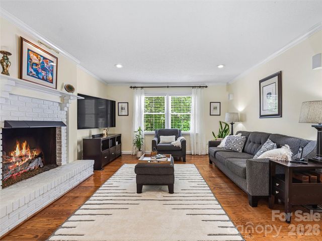 72 Brookwood Road, Asheville, NC 28804