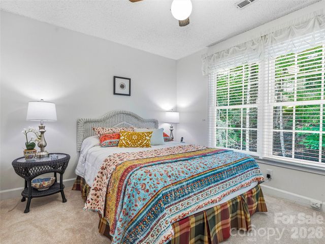 72 Brookwood Road, Asheville, NC 28804