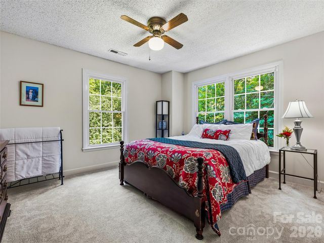72 Brookwood Road, Asheville, NC 28804