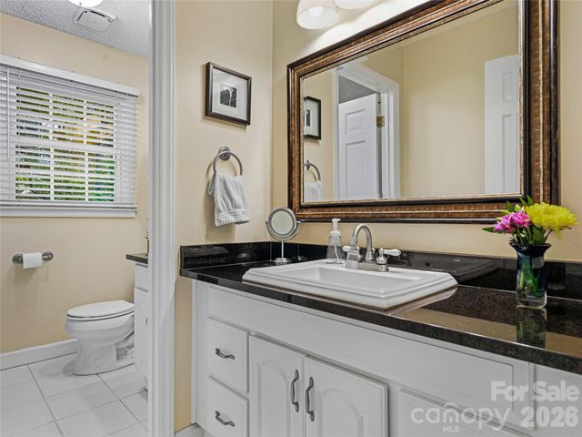 72 Brookwood Road, Asheville, NC 28804