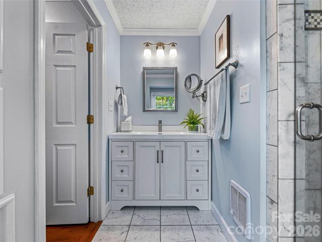 72 Brookwood Road, Asheville, NC 28804