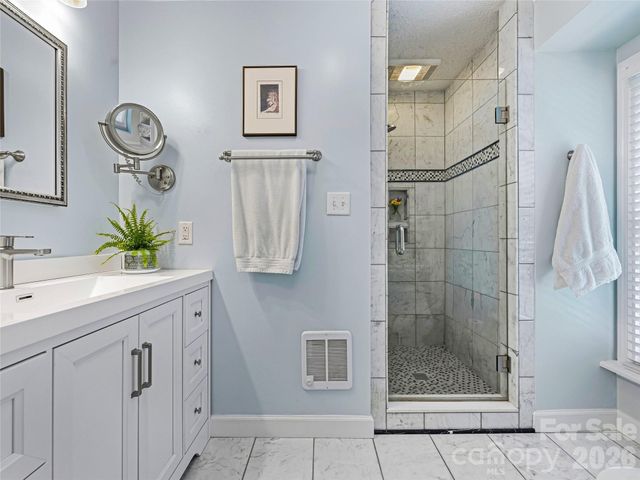 72 Brookwood Road, Asheville, NC 28804