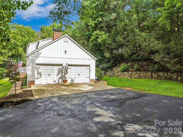 72 Brookwood Road, Asheville, NC 28804