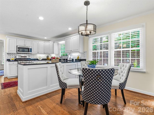 72 Brookwood Road, Asheville, NC 28804
