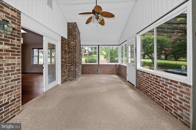 18 WRANGLER RD, Newark, DE 19711