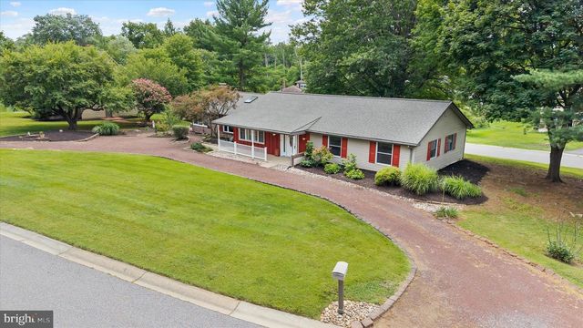 18 WRANGLER RD, Newark, DE 19711
