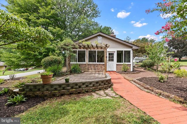 18 WRANGLER RD, Newark, DE 19711