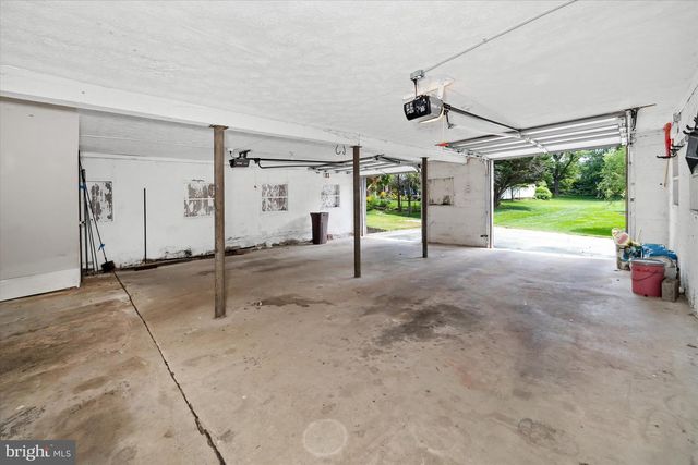 18 WRANGLER RD, Newark, DE 19711