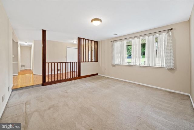 18 WRANGLER RD, Newark, DE 19711