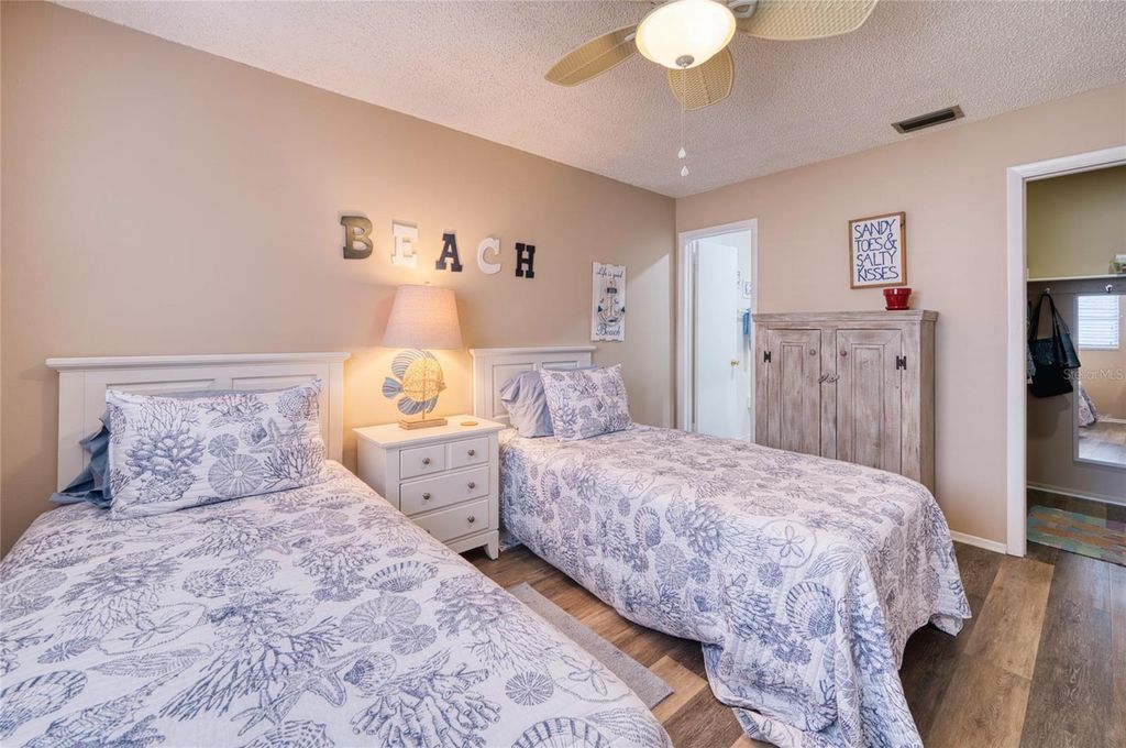 Image 15 of property listing at 3803 41ST STREET COURT W 3803, Bradenton, FL 34205