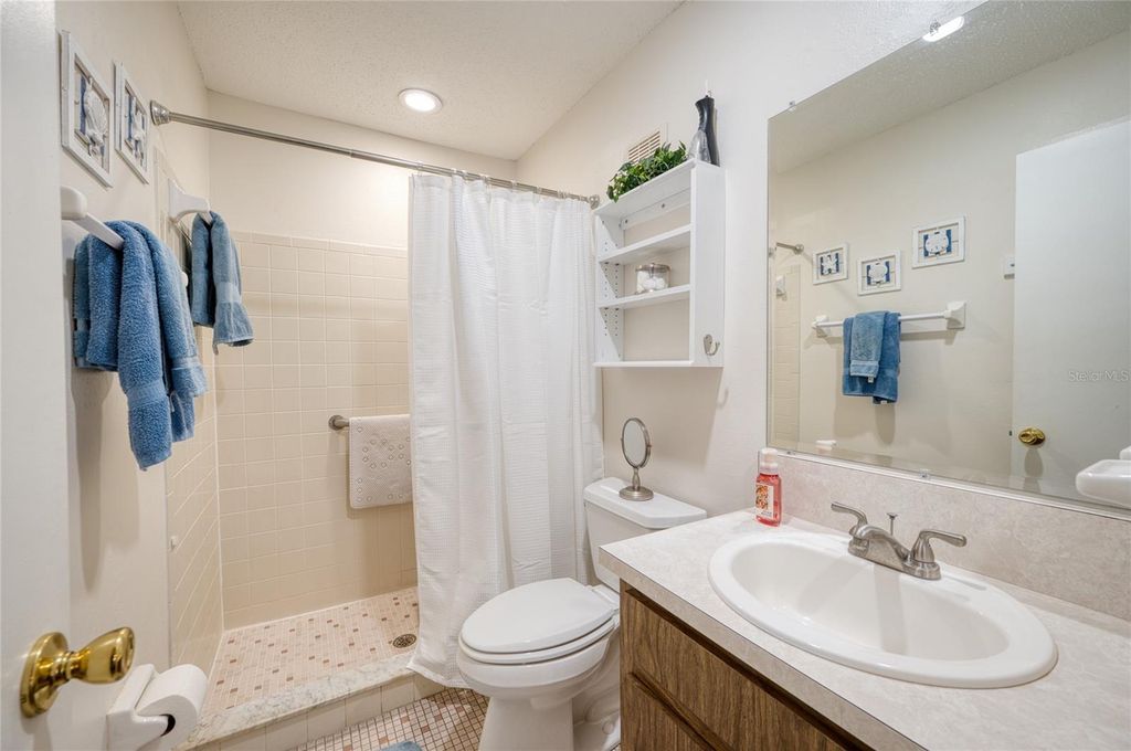 Image 16 of property listing at 3803 41ST STREET COURT W 3803, Bradenton, FL 34205