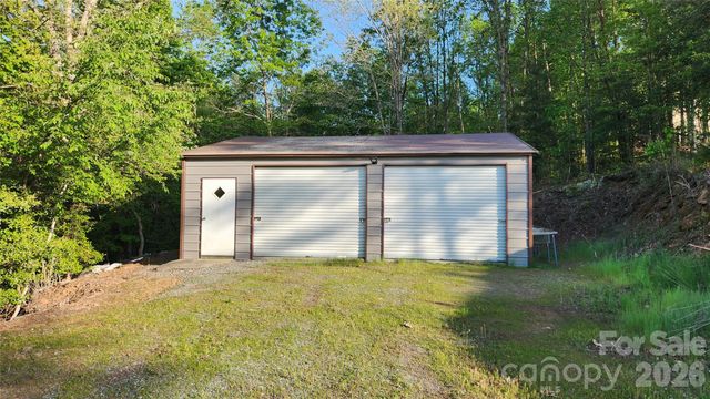 2482 Holman Ridge Court, Granite Falls, NC 28630
