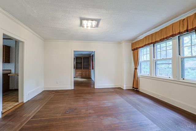 42 Fleming Road, Wyoming, OH 45215