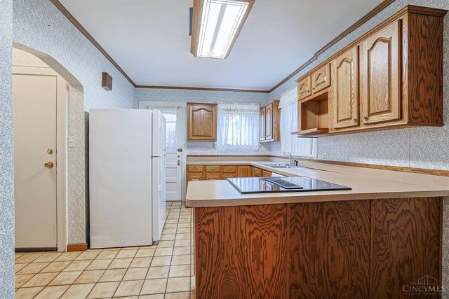 42 Fleming Road, Wyoming, OH 45215
