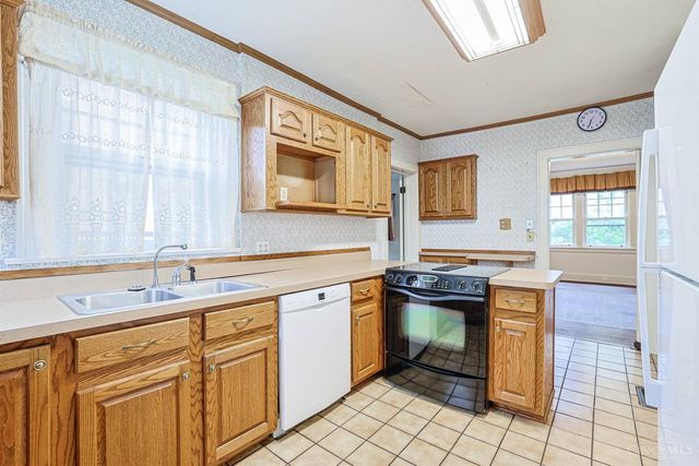 42 Fleming Road, Wyoming, OH 45215
