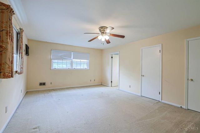 42 Fleming Road, Wyoming, OH 45215