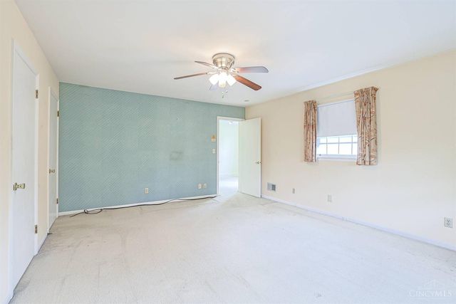 42 Fleming Road, Wyoming, OH 45215