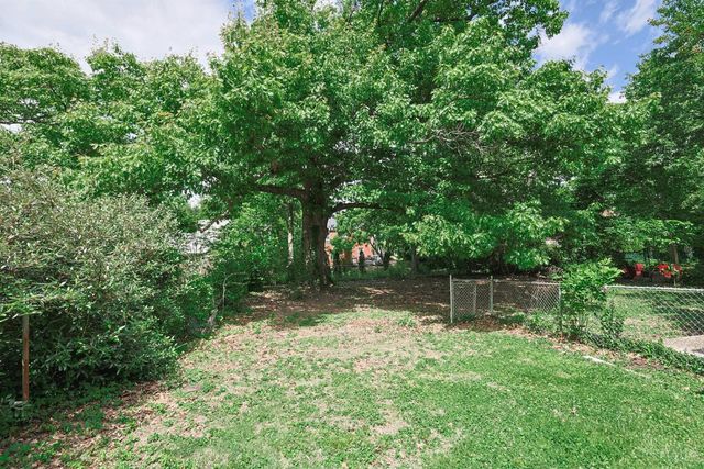 42 Fleming Road, Wyoming, OH 45215