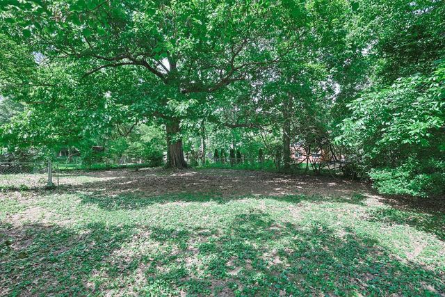 42 Fleming Road, Wyoming, OH 45215