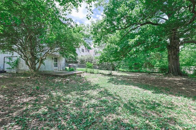 42 Fleming Road, Wyoming, OH 45215
