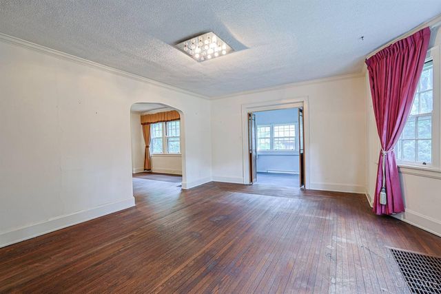 42 Fleming Road, Wyoming, OH 45215