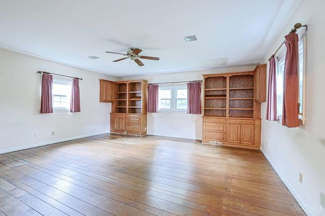 42 Fleming Road, Wyoming, OH 45215