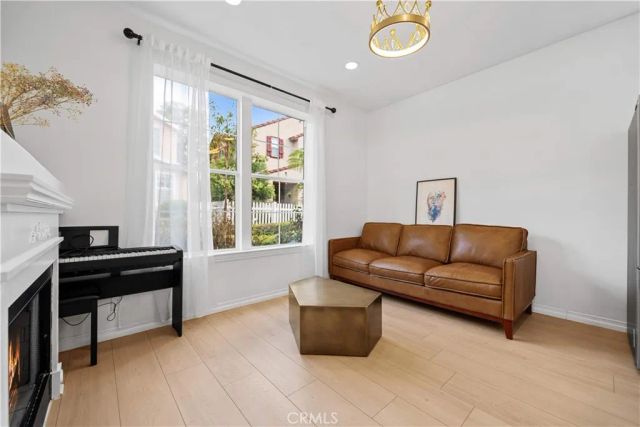 13050 Arborwalk Ln, Tustin, CA 92782