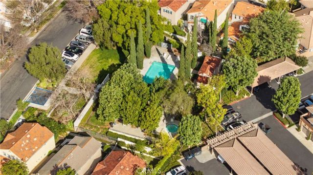 13050 Arborwalk Ln, Tustin, CA 92782